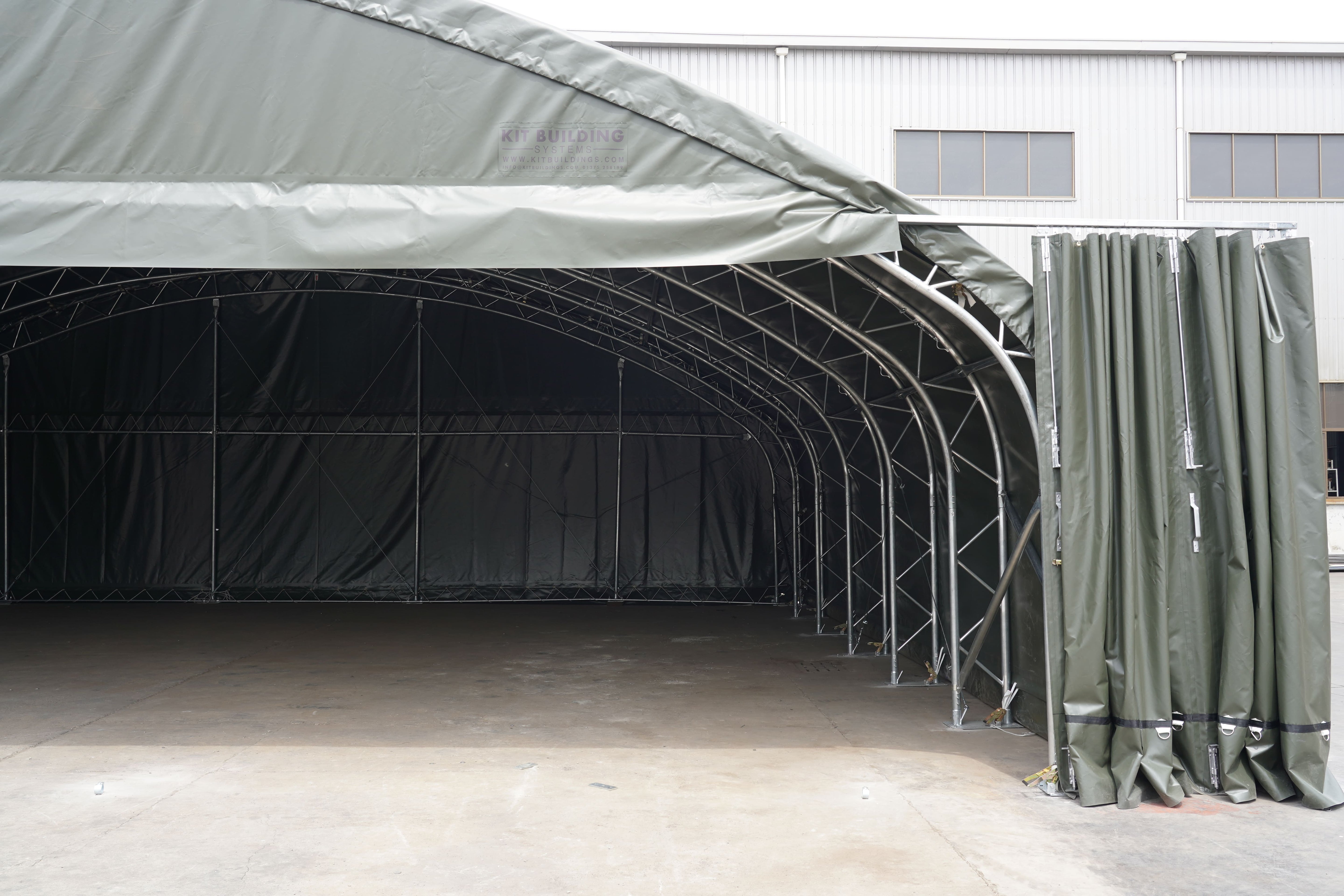 Hangar à avions | Vert